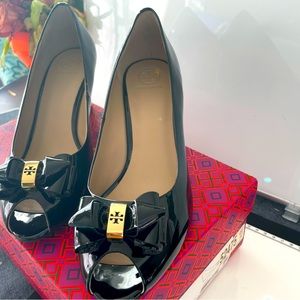 NWT - Tory Burch Black Wedge shoes.